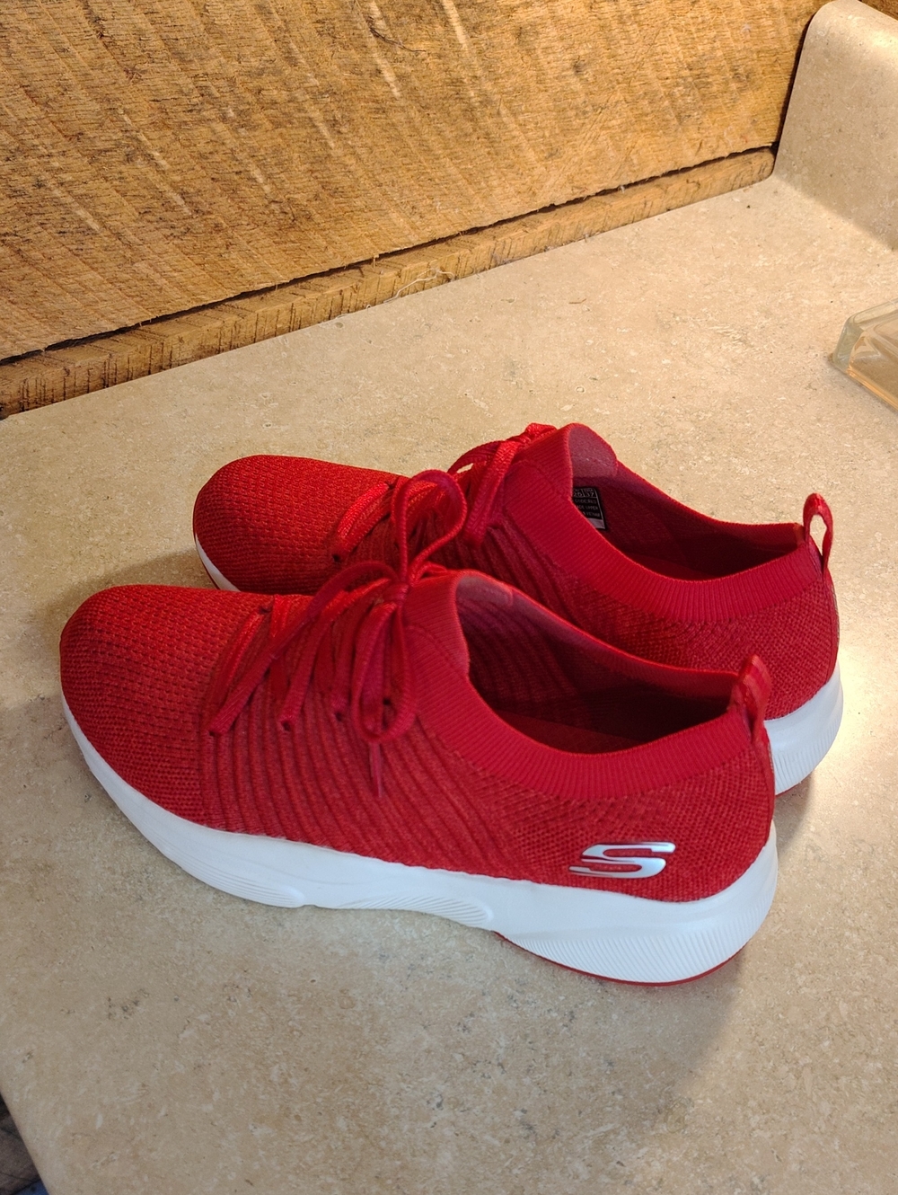 Skechers Air Cooled Red Knit Slip-On Sneakers Womens Size 8